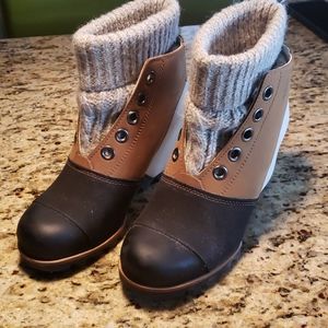 Sorel wedge boots